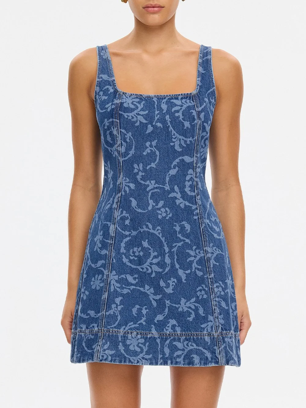 M144ELI_Oriana-Denim-Dress_Elina_5.jpg