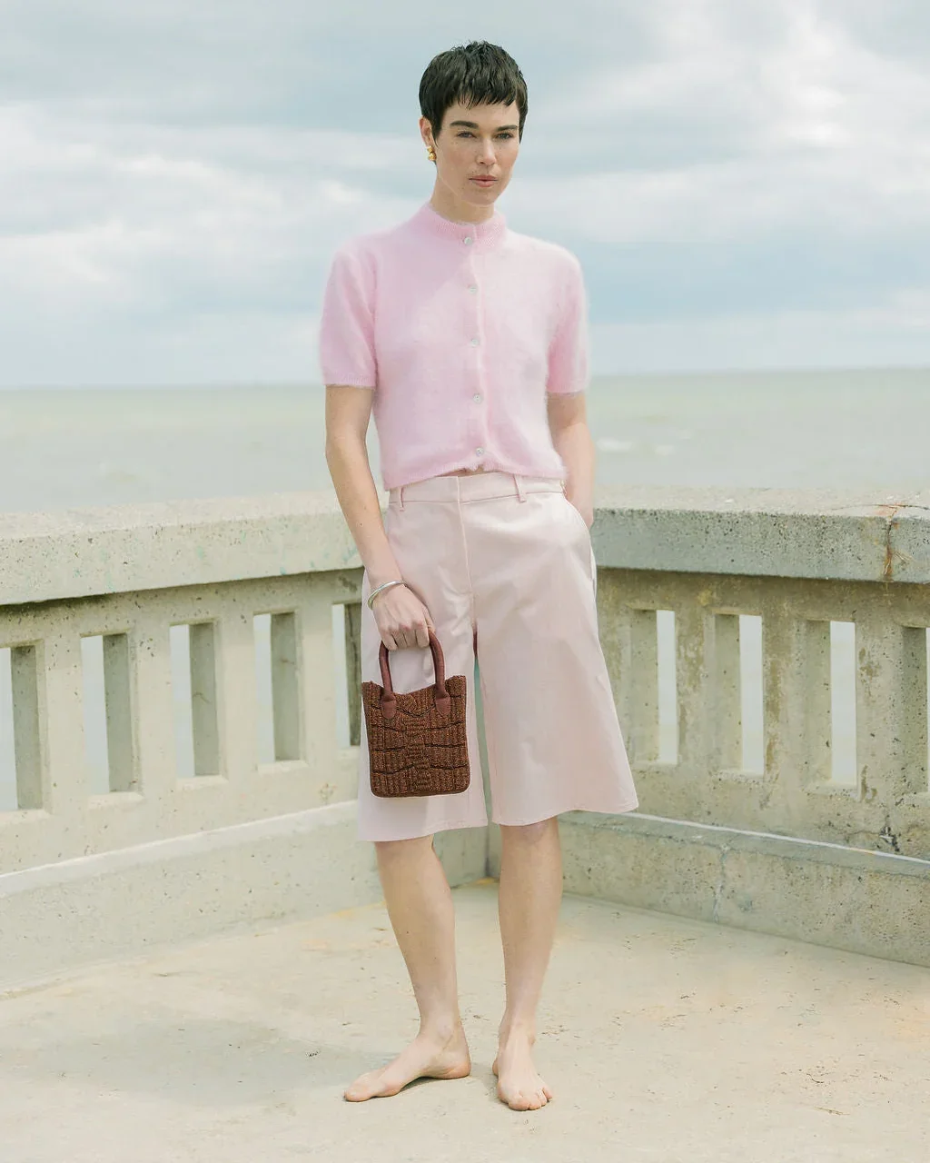 the-hold-wonder-before-why-beaded-bag-2.webp