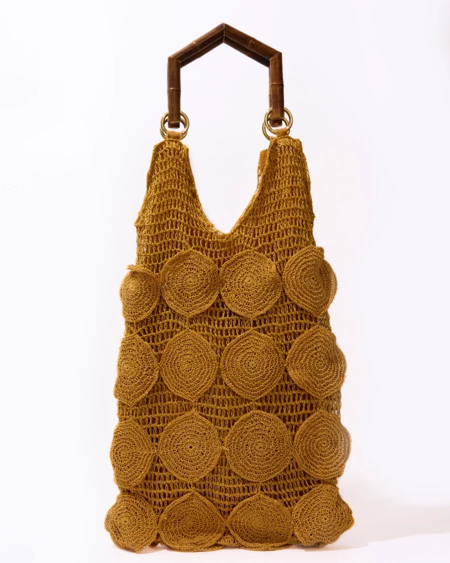the-hold-enveloped-tote-ochre-crochet-bamboo-handles-1 (1).webp