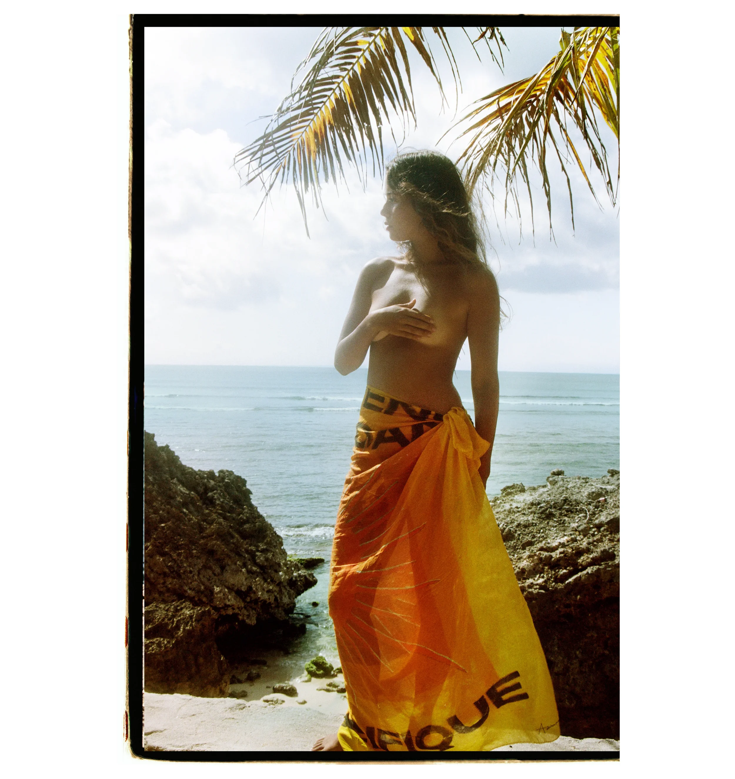 24_Atlas_HolidayWear_PacificSun_Sarong_4.webp