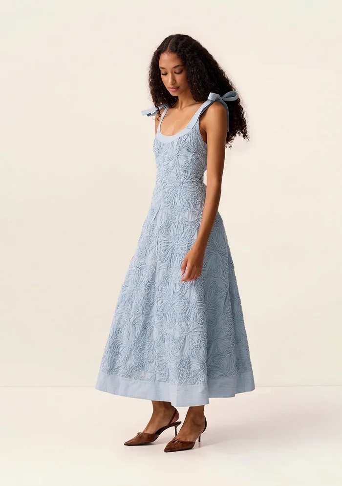 PW_MOStheLabel_56592-BlossomStrappyMidiDress-SMS-Wave_2640.webp