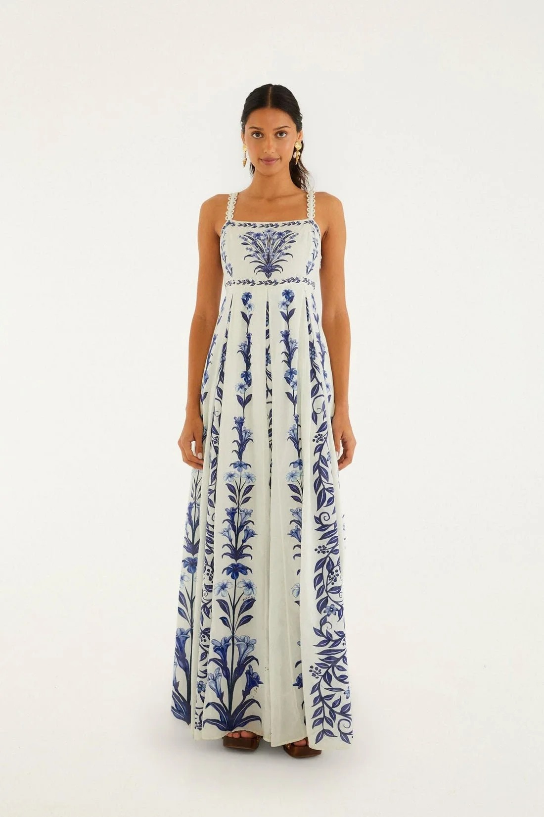 farm-rio-off-white-flowers-arch-pleats-maxi-dress_355503_1.jpg