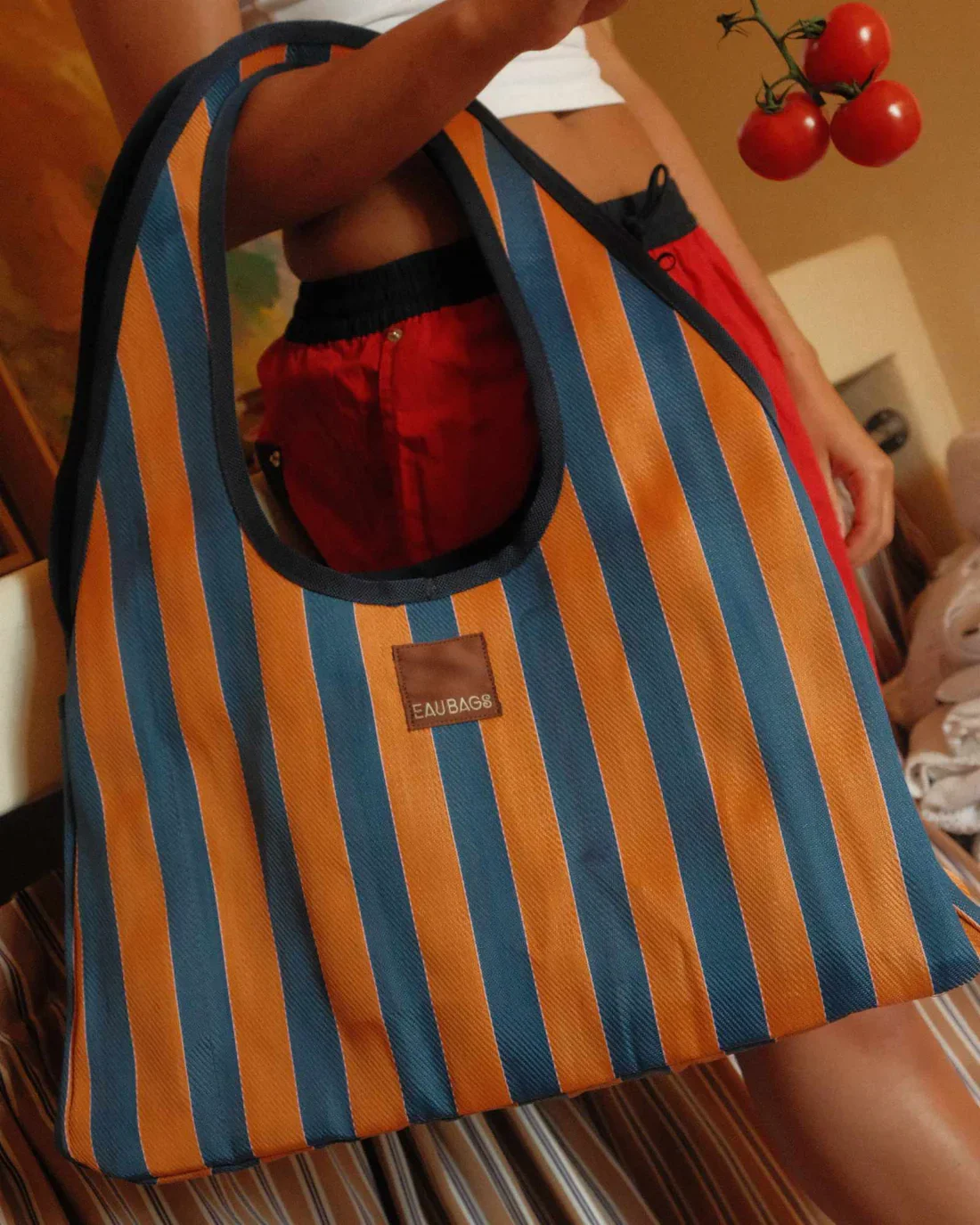 TOTE_64_14 (1).webp