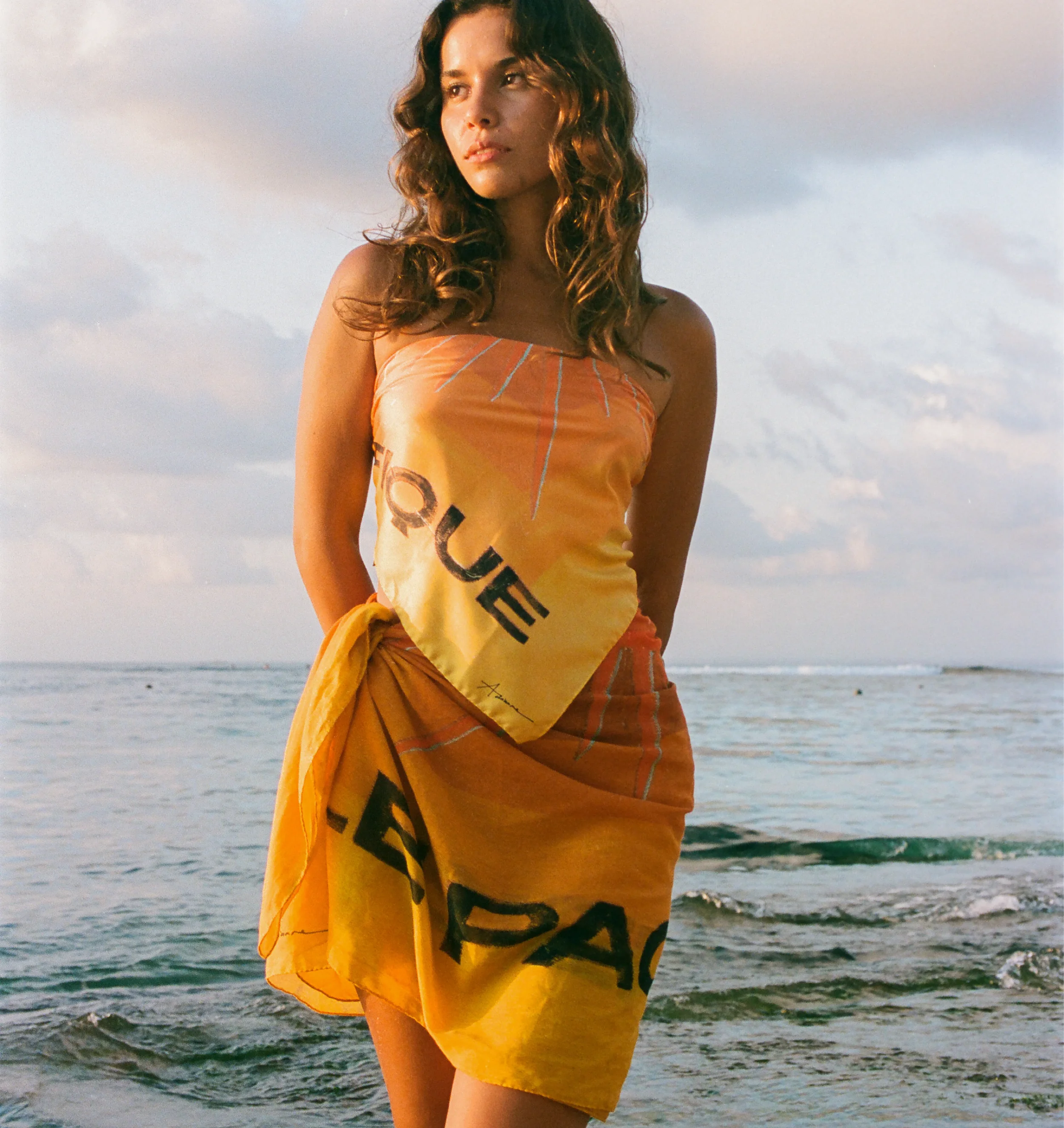 24_Atlas_HolidayWear_PacificSun_Sarong_6.webp