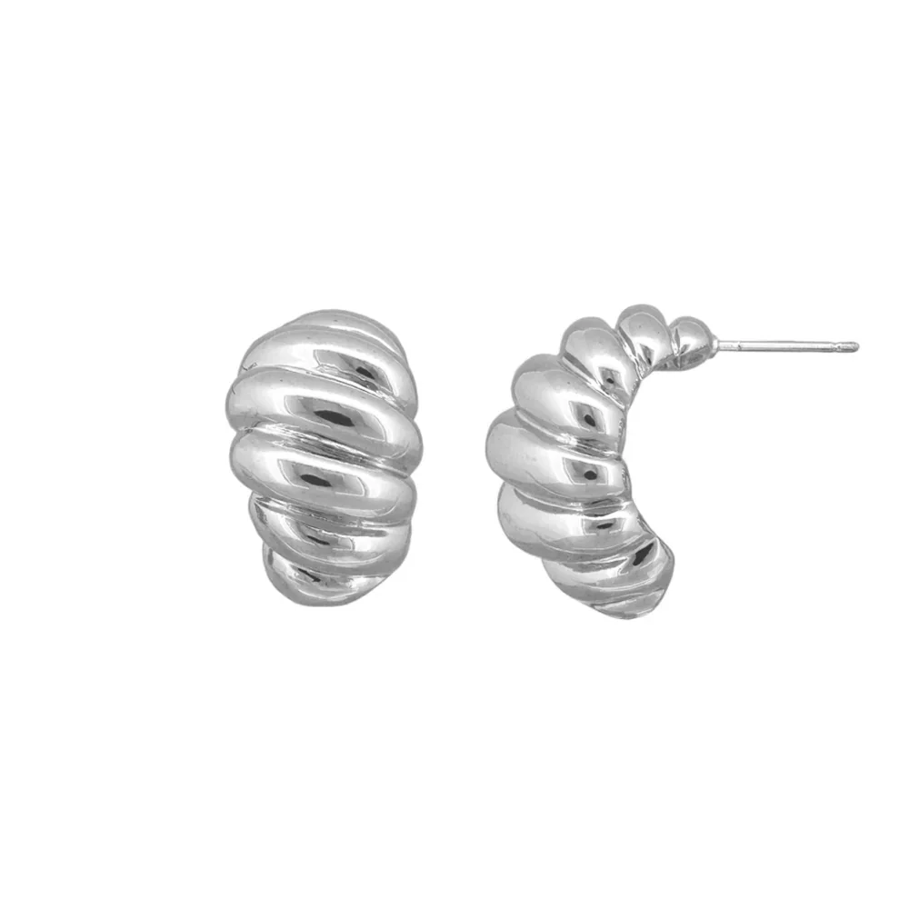 Amrita-earrings-jolie-and-deen.webp