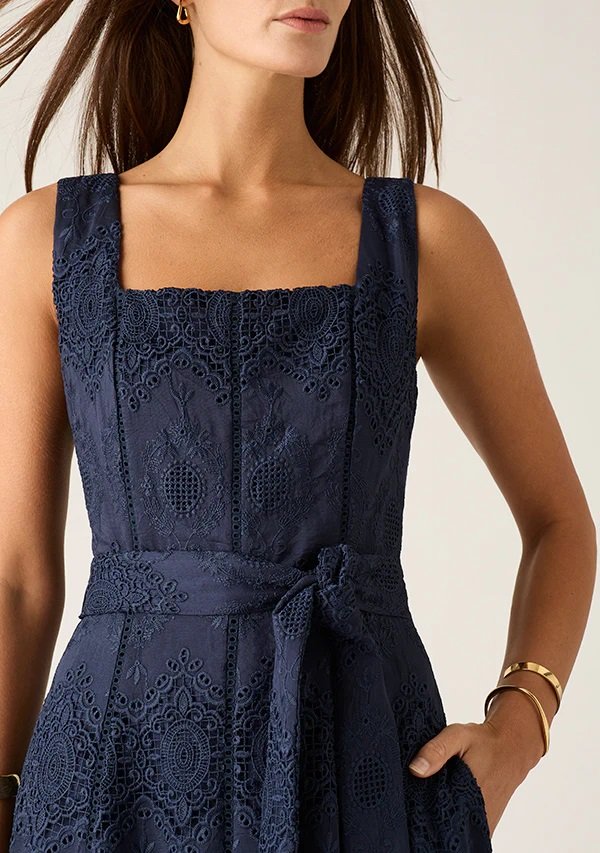 S30-54659_-MARIANA-EMBROIDERY_-MIDI-DRESS_-NAVY-24100-MosTheLabel-D1-3755_231fbba4-f519-4601-9f0a-d2c96c787e7b_600x853.jpg