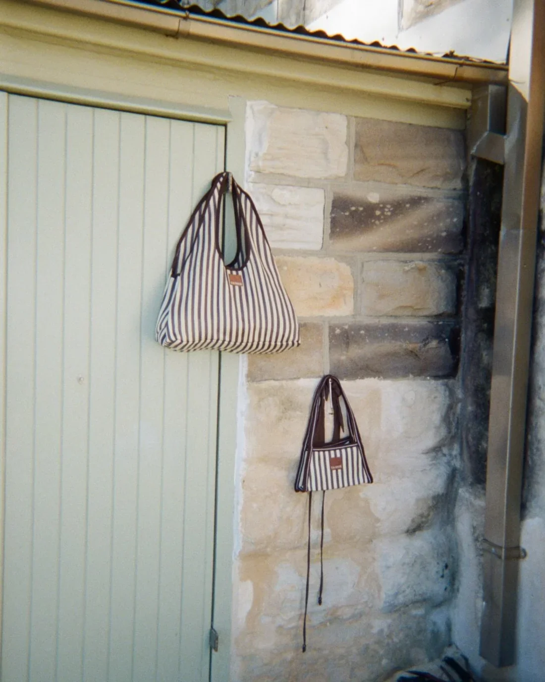 EAU_BAGS_Recycled_Nylon_Bag_Brown_Cream_64_Baguette_Soleil.webp