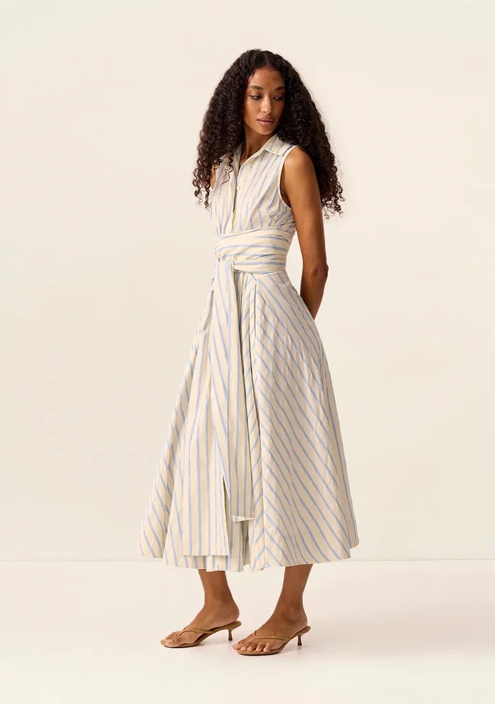 PW_MOStheLabel_56662-EverlyMidiDress-SMS-BlueStripes_0428.webp
