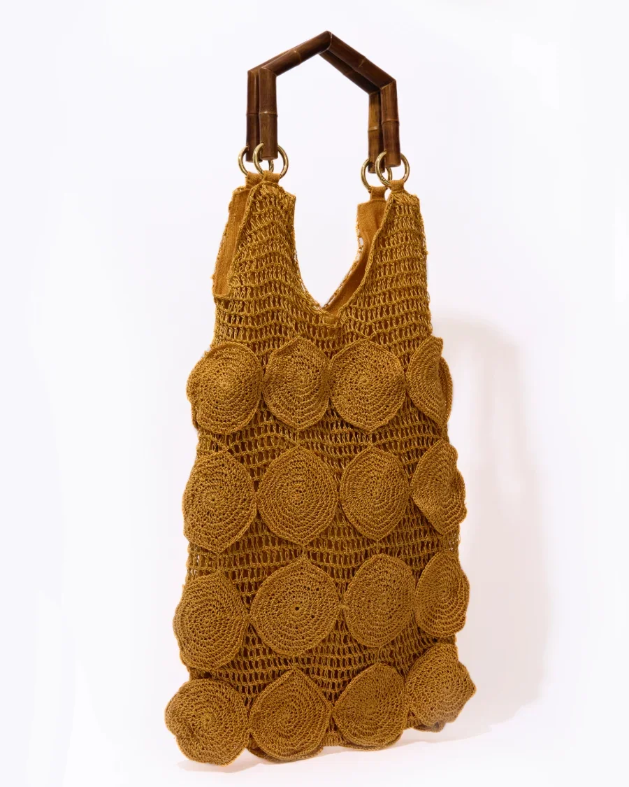 the-hold-enveloped-tote-ochre-crochet-bamboo-handles-7.webp