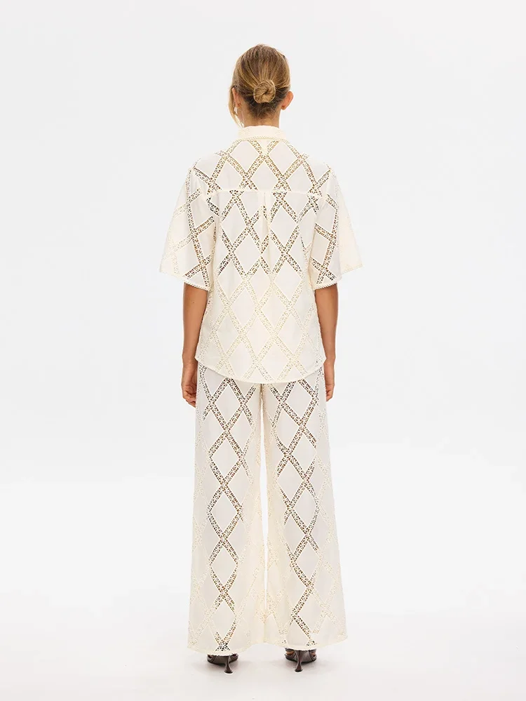 EDIT-T161IIVO-Izzy-Shirt-Ivory-03.webp