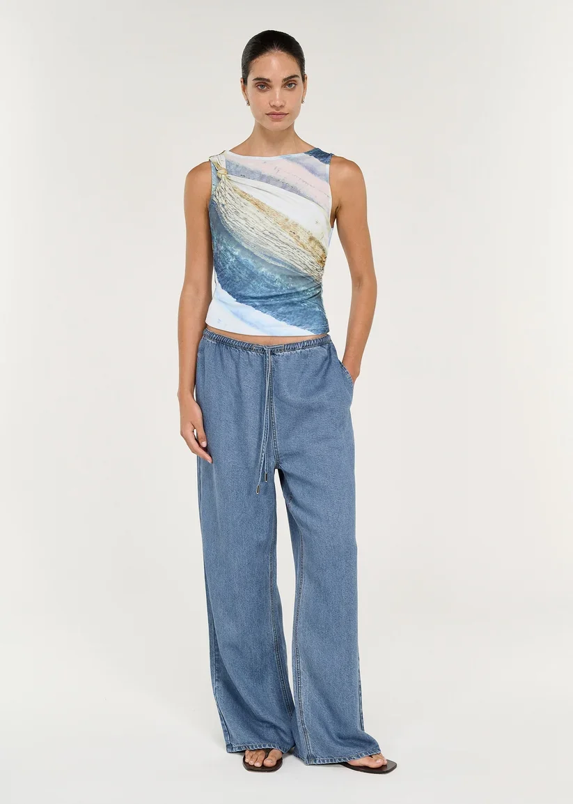 talia-chambray-relaxed-pant-ut2605932-01.webp