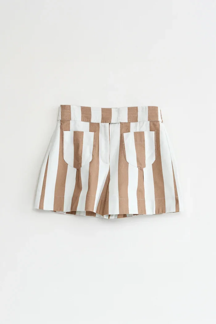 BBSS2568A_CARROTS_AND_APPLES_SHORTS.webp