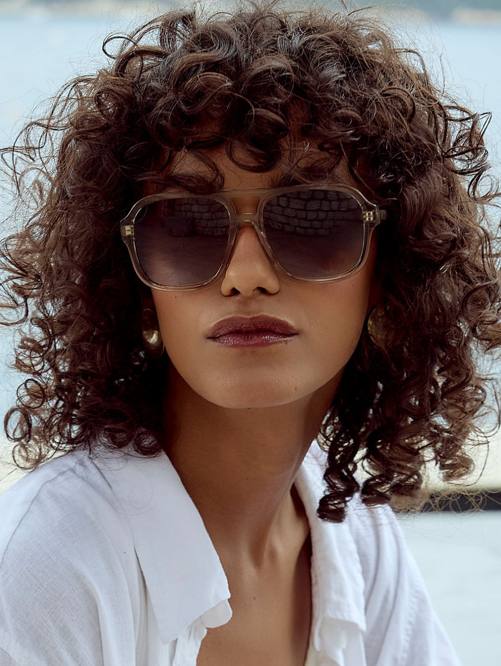 Blake-CrystalStone-Lifestyle_BASK-EYEWEAR.png