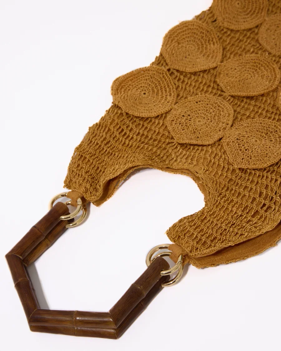 the-hold-enveloped-tote-ochre-crochet-bamboo-handles-4.webp