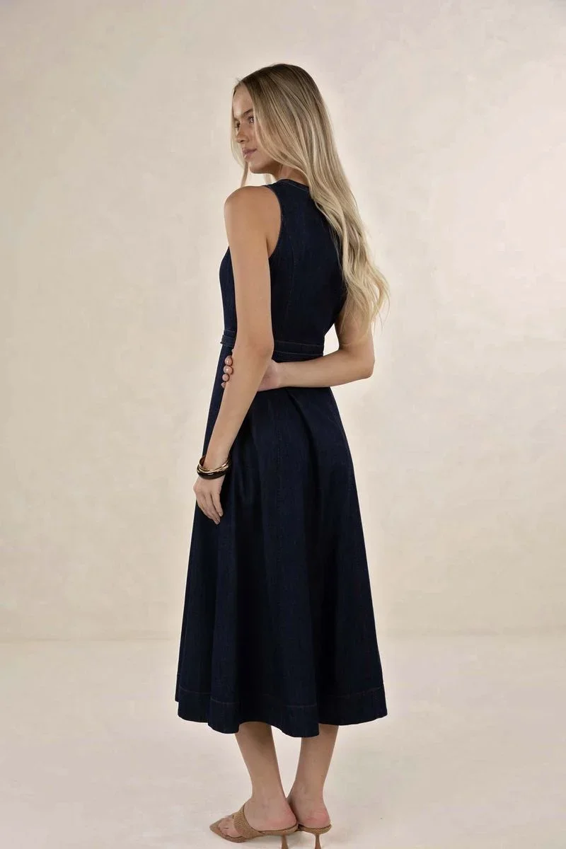 IVY-MIDI-DRESS-DARK-BLUE-humidity-lifestyle4.webp