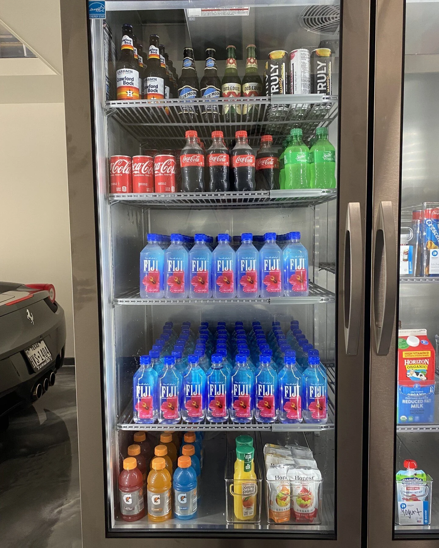 This is the dream&hellip; having an extra commercial size fridge in the garage for all of your beverage needs! 🍾🧃

With extra fridge storage like this majority of the time it is not about adding a bunch of containers, but organizing the drinks by k