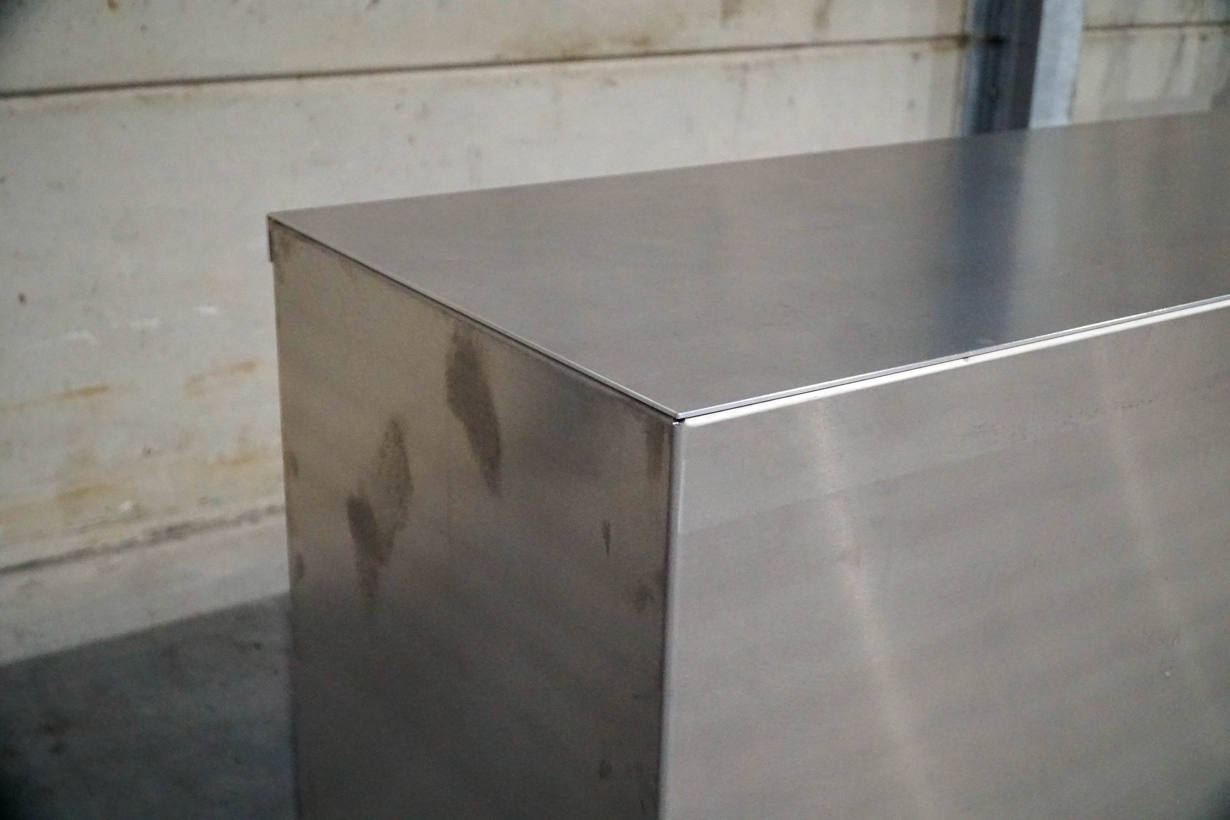 Aluminium_Counter_Large_03_02.jpg