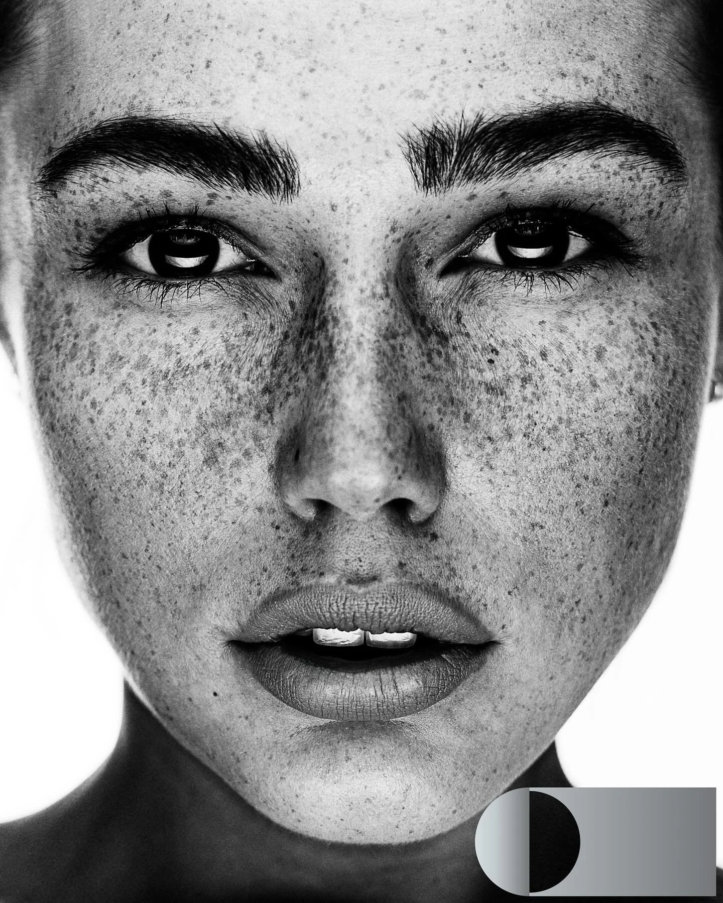 Who decides beauty? 🤔

Black and white portrait 📸 Honored with Silver at Exposure One Awards 2025. Raw emotion, timeless elegance, global competition with thousands of entries 🌍

#blackandwhitephotography #portraitphotographer #awardwinningphoto #