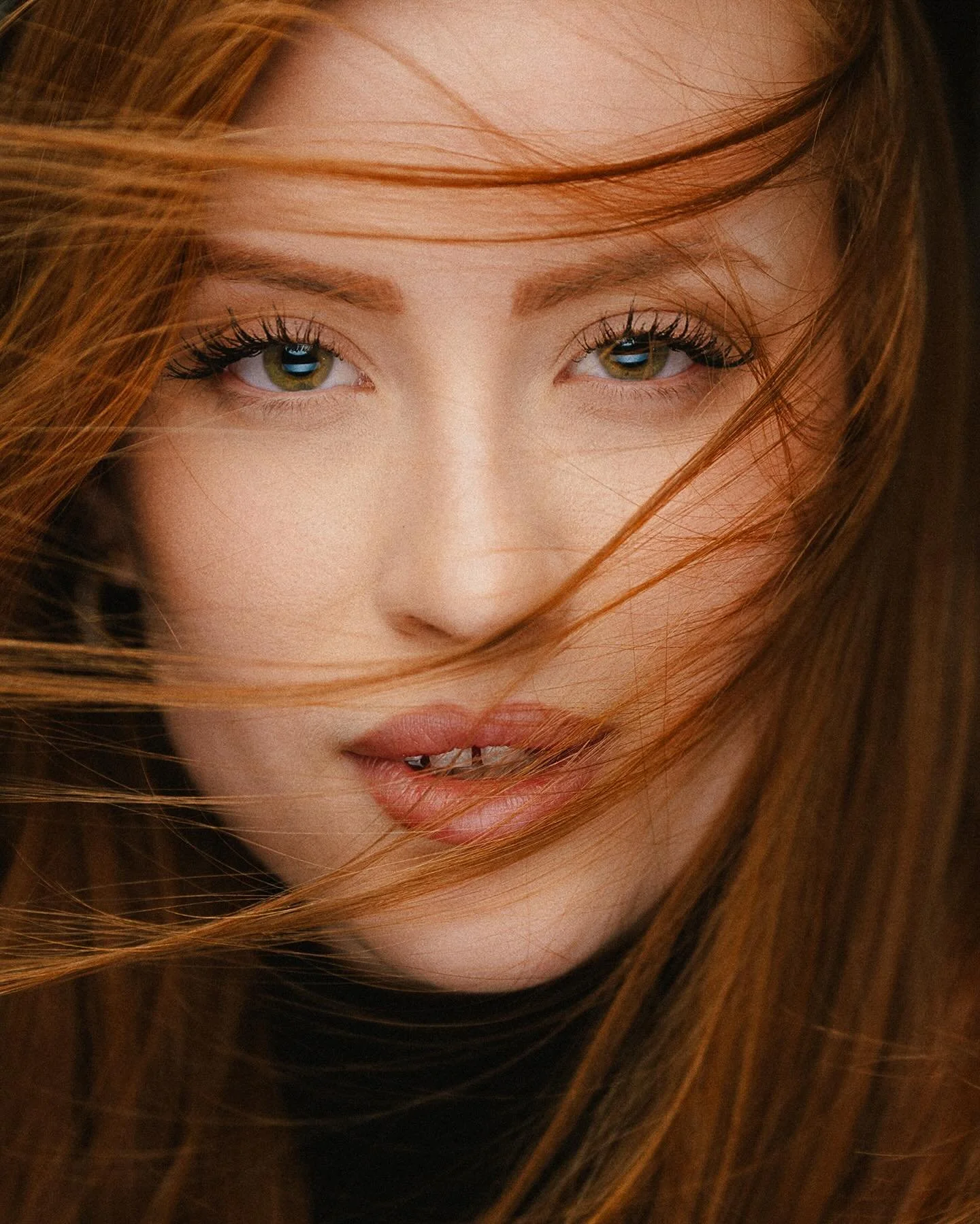 Natural beauty doesn&rsquo;t need much.
Just light, movement, and a real moment.

With the beautiful @alexandramislavceva 
Shot on Leica SL2

👉 Which photo speaks to you the most?

#naturalportrait #leicaphotography #leicasl2 #leicacamera #portraitm