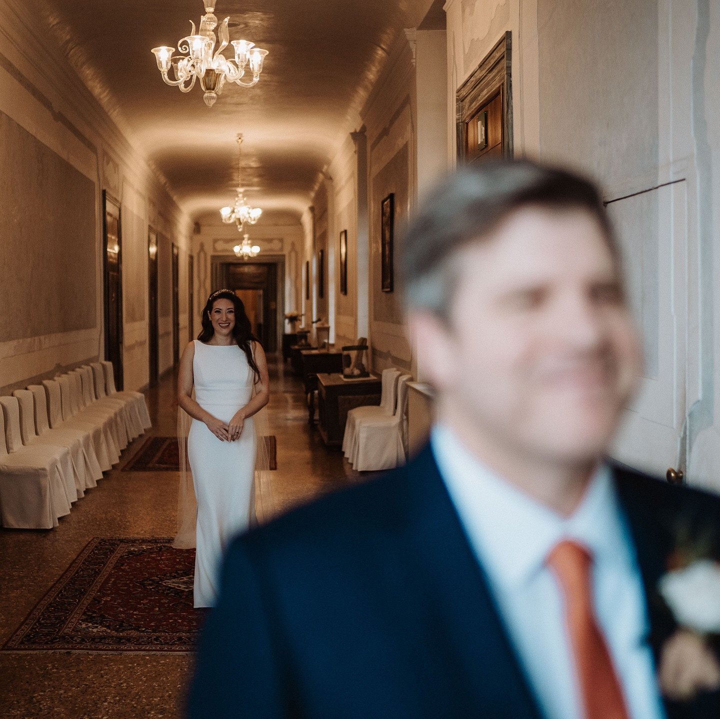 Overwhelmed with first look emotions 🤍

Why to do a first look? Just to take some intimate moments together, far from the entire world, before the &ldquo;I do&rdquo;

.

Discover the story on our blog 
📌  link in bio @esedratelier 

.

Design + pla