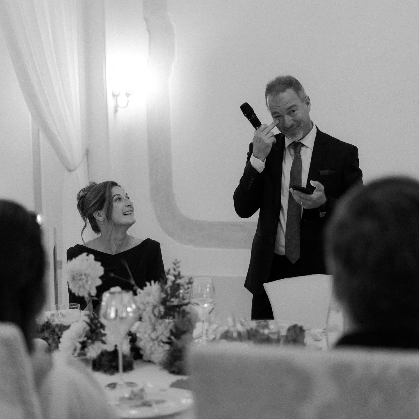 Just few thing to do: live the day, enjoy your people, let the emotion flows. No thoughts, no regrets. 🤍

.

Design + planning @esedratelier 
Wp assistant @luanabuttignol 
Photography @silvia.gasparetti.photography 
Videography @ghirardellofilms 
Fl