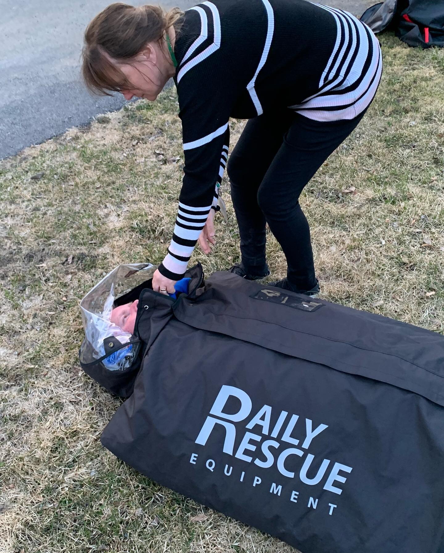 Efter n&aring;gra intensiva dagar med bes&ouml;k hos v&aring;rt fynd, skr&auml;ddaren Felix, promenad i v&aring;r vackra huvudstad, fullsp&auml;ckat program med Sustaidg&auml;nget i H&auml;rn&ouml;sand d&auml;r v&aring;ra fina kontakter &Aring;sa fr&