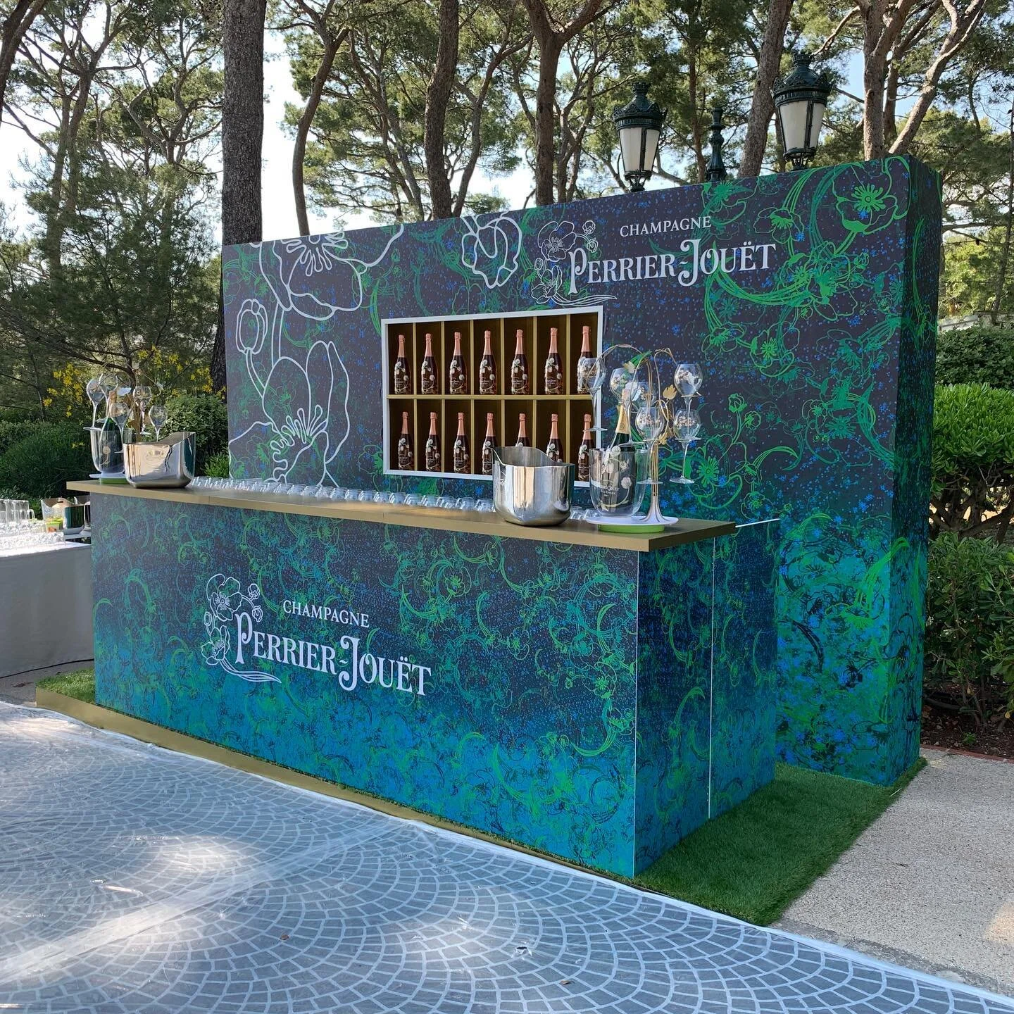 Guidelines by @perrierjouet and @absolutelyx - production by @eyedentity7506 for @amfar 2019.#coppermakesitbetter