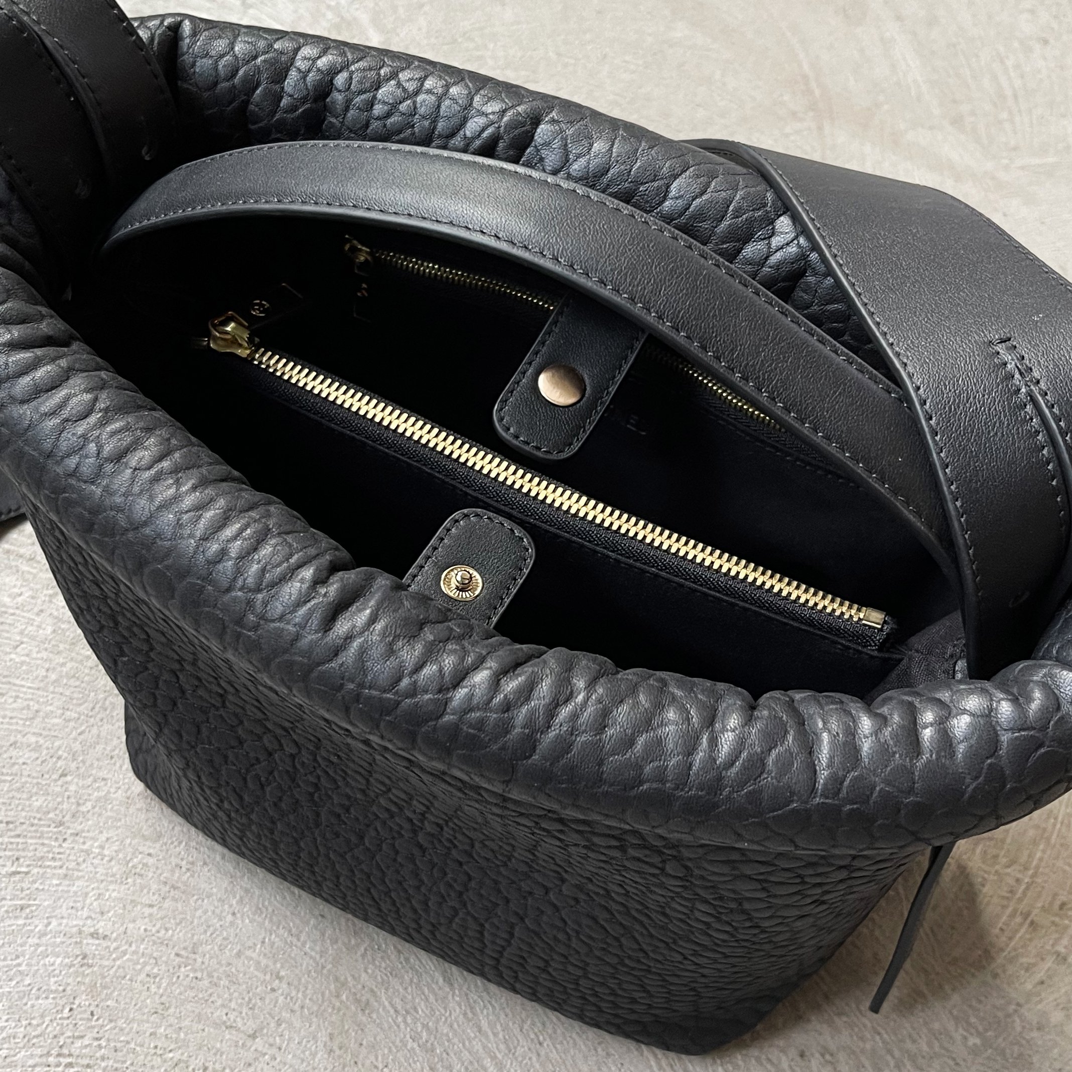 Juniper Bag - Small | Black/Gold — RODTNES | Bags & Accessories