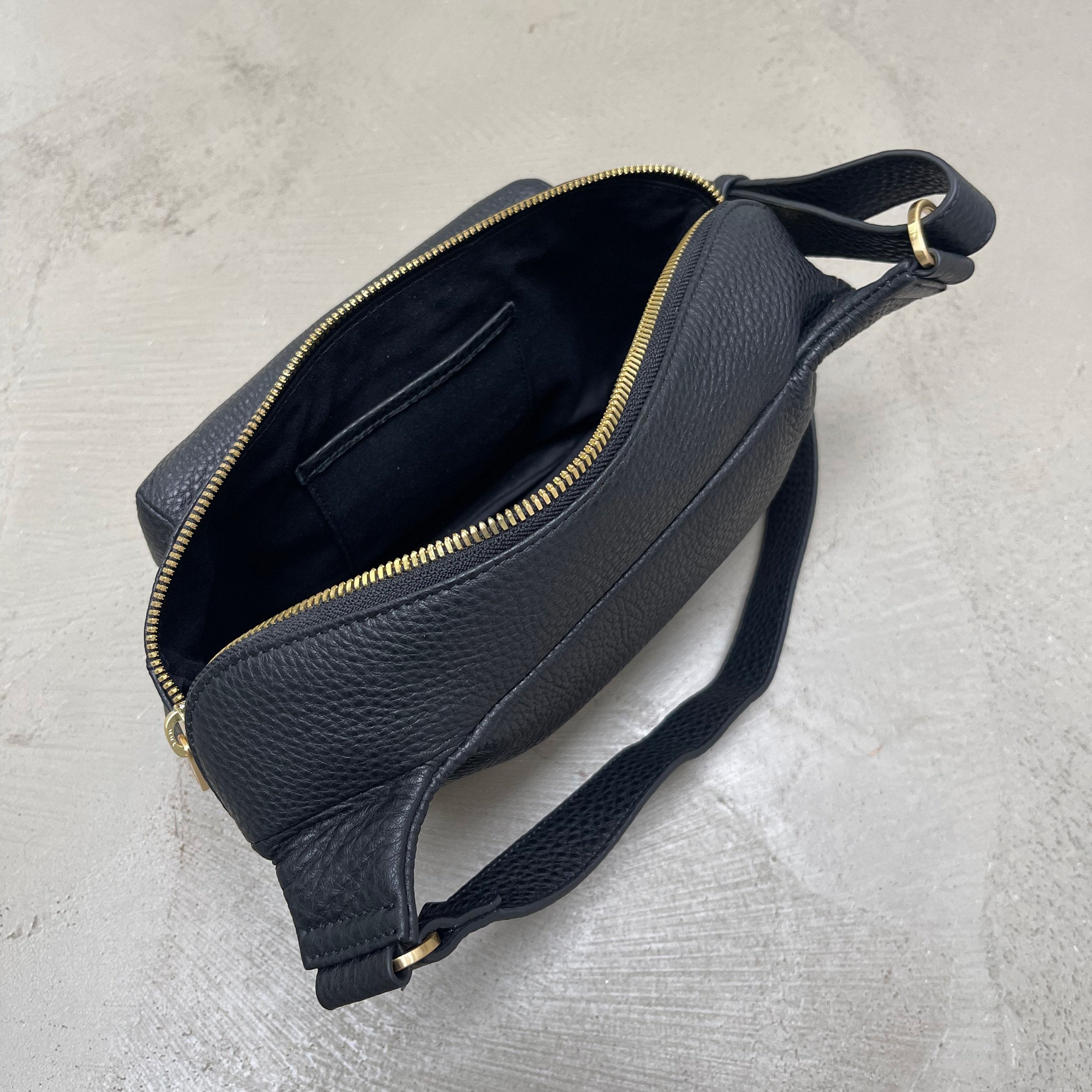 Vesper Bumbag | Black/Gold — RODTNES | Bags & Accessories