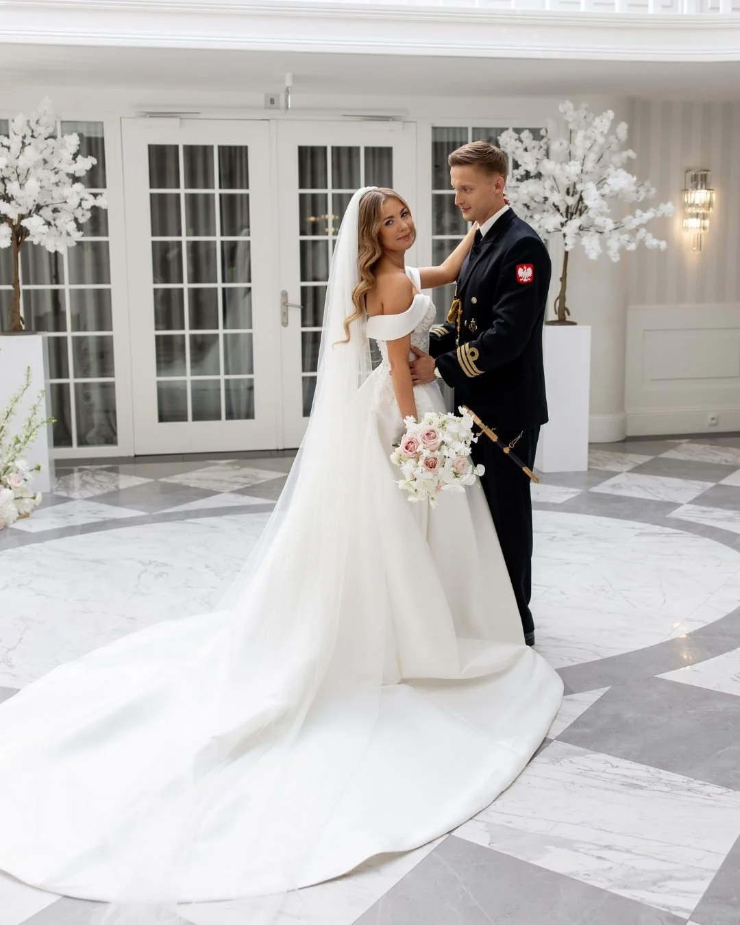 Klaudia ❤️ Piotr

dekoracje: @sunflower_pracownia
miejsce: @dwor_afrodyta
DJ: @djremix.pl
video: @savwed

#fotografslubnywarszawa #warsawweddingphotographer #weddinginspo #dworafrodyta #wedvibes