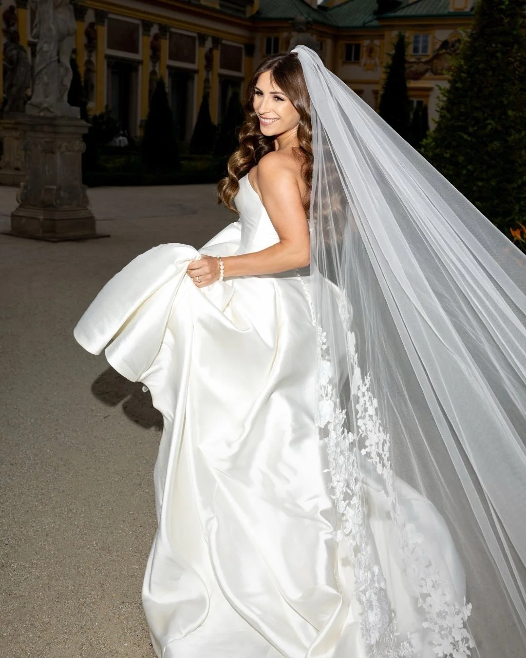 Kamila ❤️ Michał

#fotografslubnywarszawa #zdjeciaslubne #weddingphotographerwarsaw #sesjaslubna #pronovias