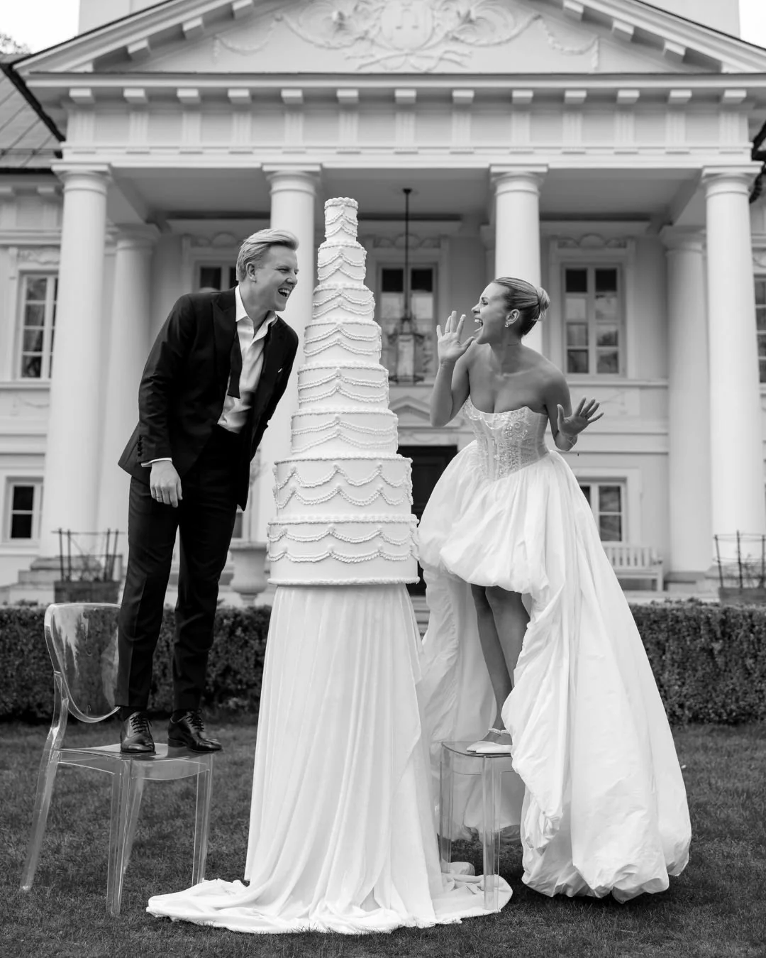 Kari ❤️ Patryk

ORGANIZACJA @next.chapterwedding
Para Młoda @kariphotography @patryk.sienkiewicz 
Miejsce @palacmalawies_wedding
Dekoracje @jest_takidzien
Make up @theonlyannaczerwonka
Włosy @lenabikhair
Suknie ślubne @tesorosi.pl
Szlafroki @miss.lor