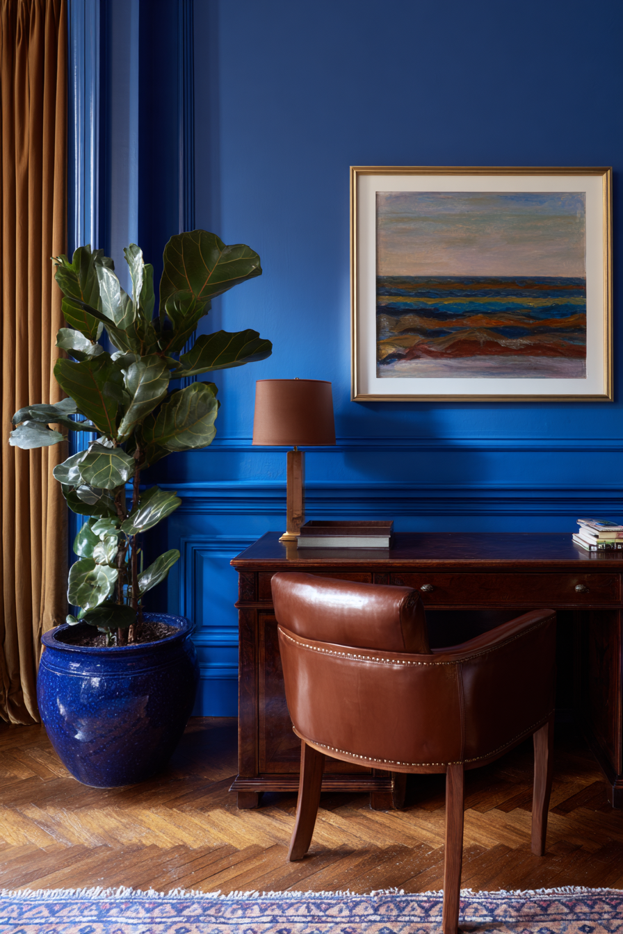 livingbrightinteriors_Stunning_interior_featuring_cobalt_blue_236cbf58-3b94-41e2-8bc3-1a72f1ae28b6_3.png