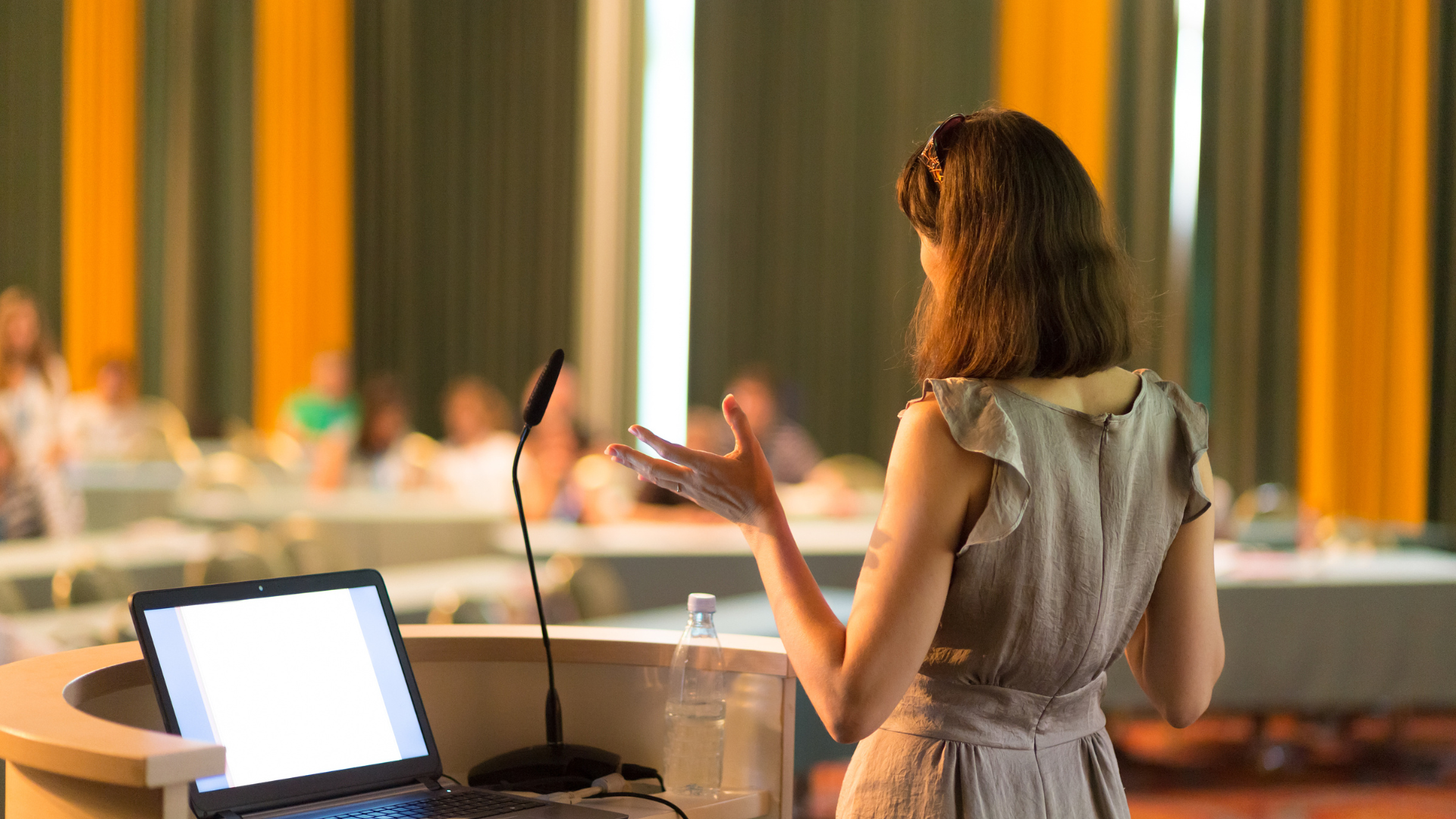 Why Your Next Conference Needs a Wellness Keynote Speaker