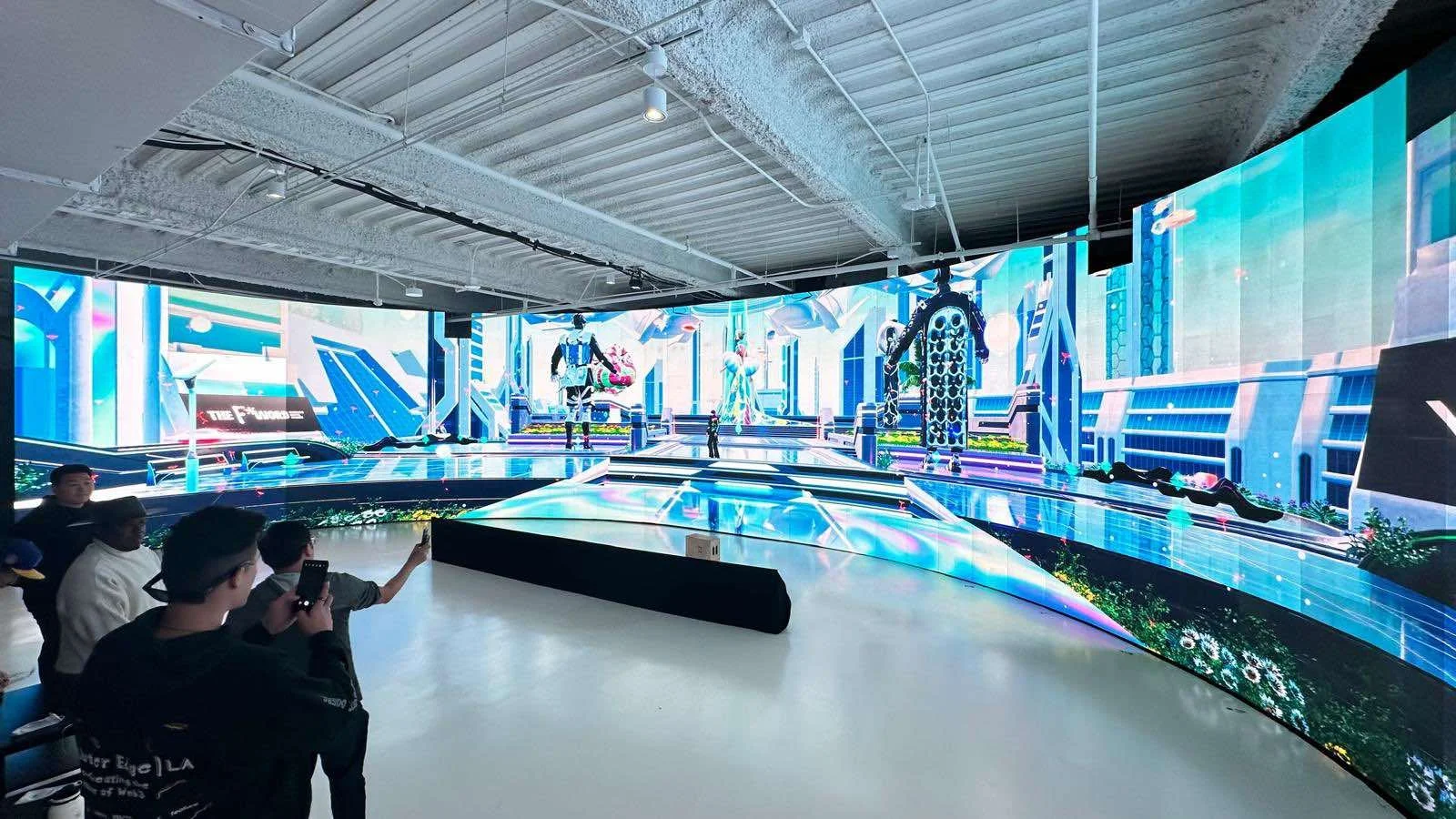 Pixel Canvas at the US Bank Tower: Liminal LED wall displaying our Virtual Portal Technology