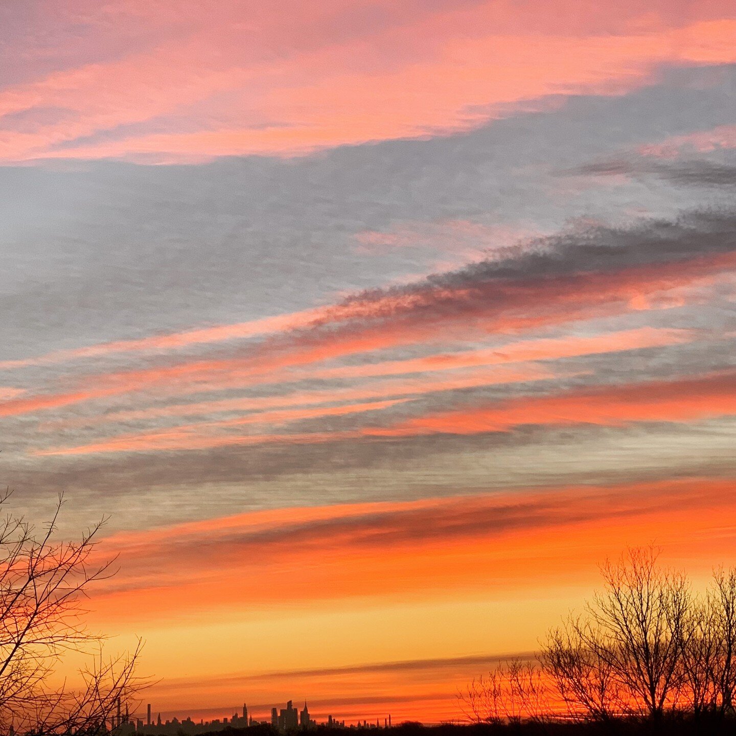 My morning view this time of year fills me with gratitude. 

If you are dealing with something and you find yourself focusing on it and worrying, feeling stressed and anxious, take a moment to zoom out and look at your life from a broader view.

Prac