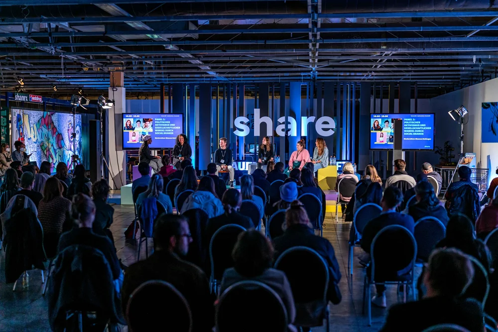 share - Das Goldene Haus Moderation 2.jpeg