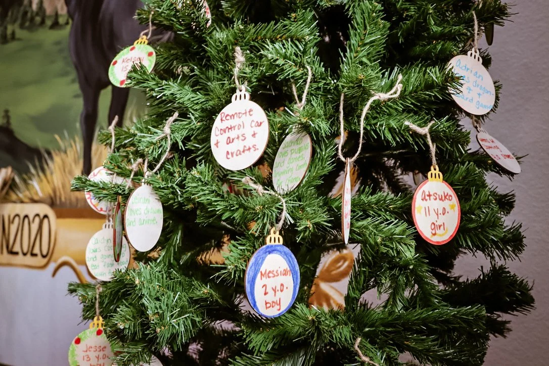 Our angel tree has a few more gift requests left! 🎄
If you have grabbed a gift request or planning on grabbing one, please have the gifts back before or on December 10th! 
ALL gifts will be picked up on December 11th to be delivered to the kids! 🎁