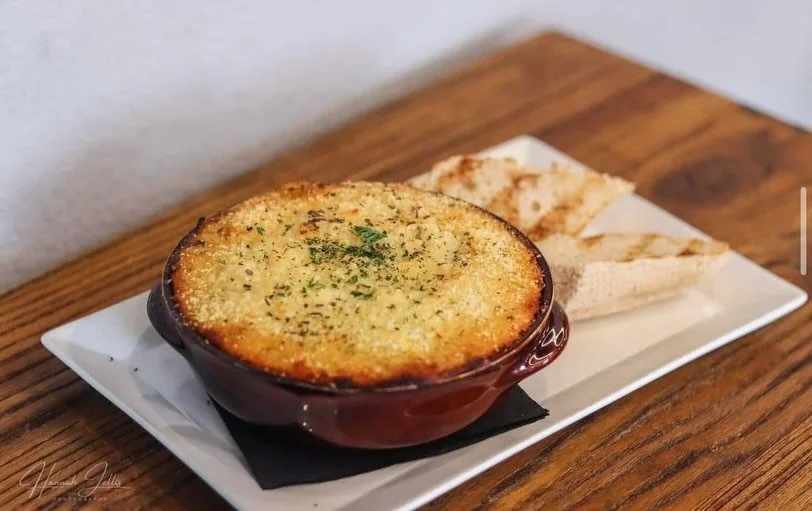 Weekend specials for this cold snap ❄️

shepherd&rsquo;s pie
gluten free 
ground beef &amp; steak with, carrots, peas, and corn with creamy mashed potatoes, parmesan crust, sided with gluten free toasted bread 

arancini frutti di mare
gluten free
it