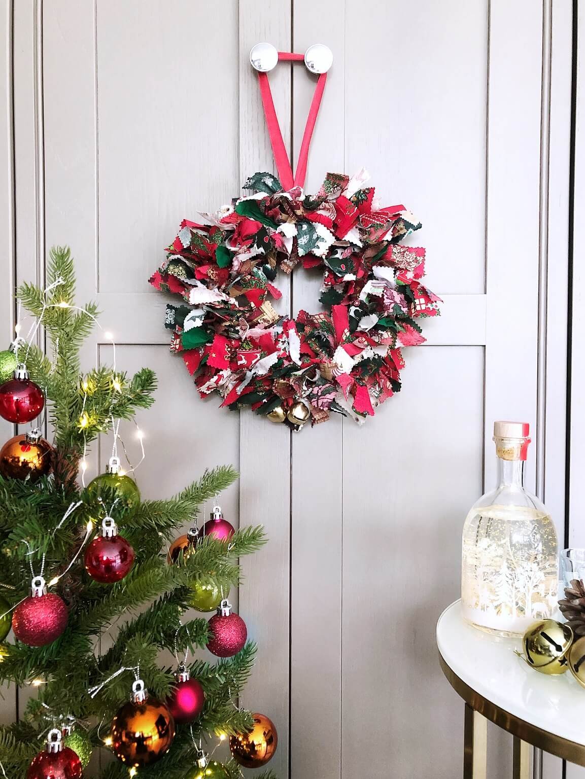 Christmas-Rag-Wreath-With-Christmas-Tree-Festive-Bottle.jpeg