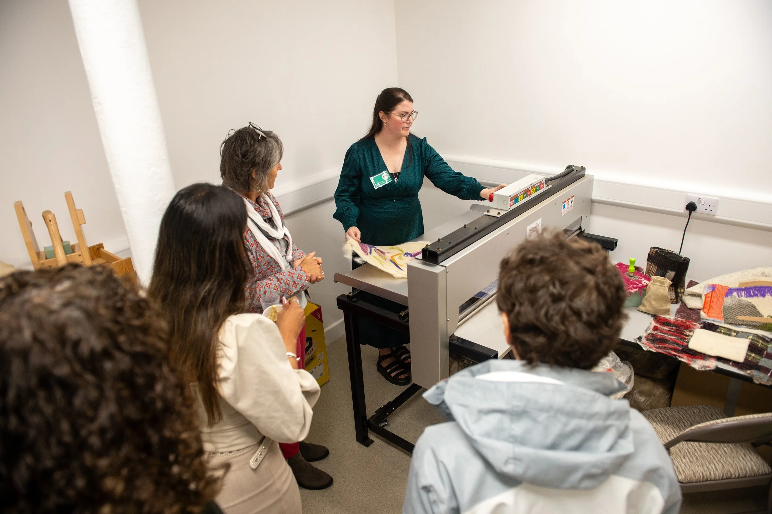 FeltLoom - Create an experimental felted artwork