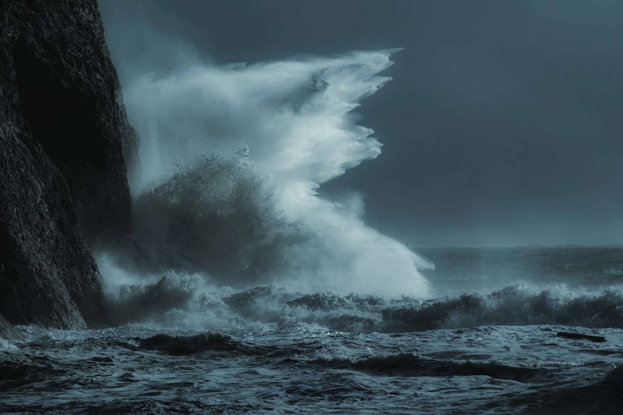 Cape Disappointment Waves Web (21 of 49).jpg