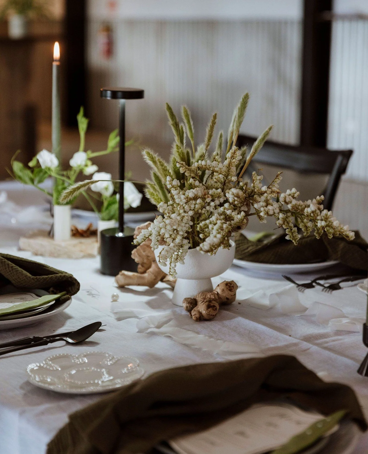 The most stunning tablescapes aren't about symmetry - they're about rhythm.
The way the eye moves down the table.
The rise and fall of texture.
The candlelight weaving through the blooms.
When everything feels perfectly imperfect, that’