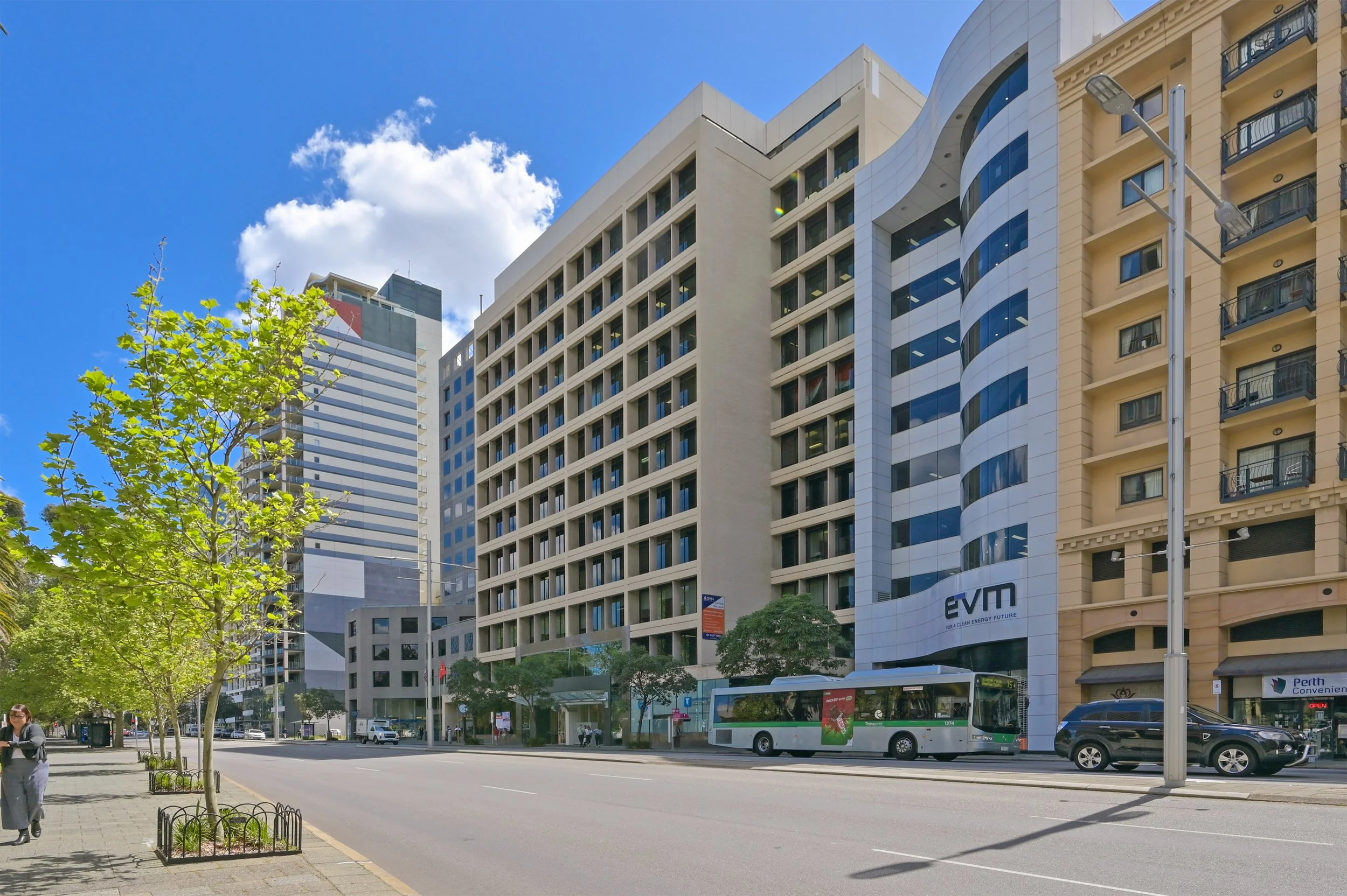 3500DSC_4705 -Clean.jpg