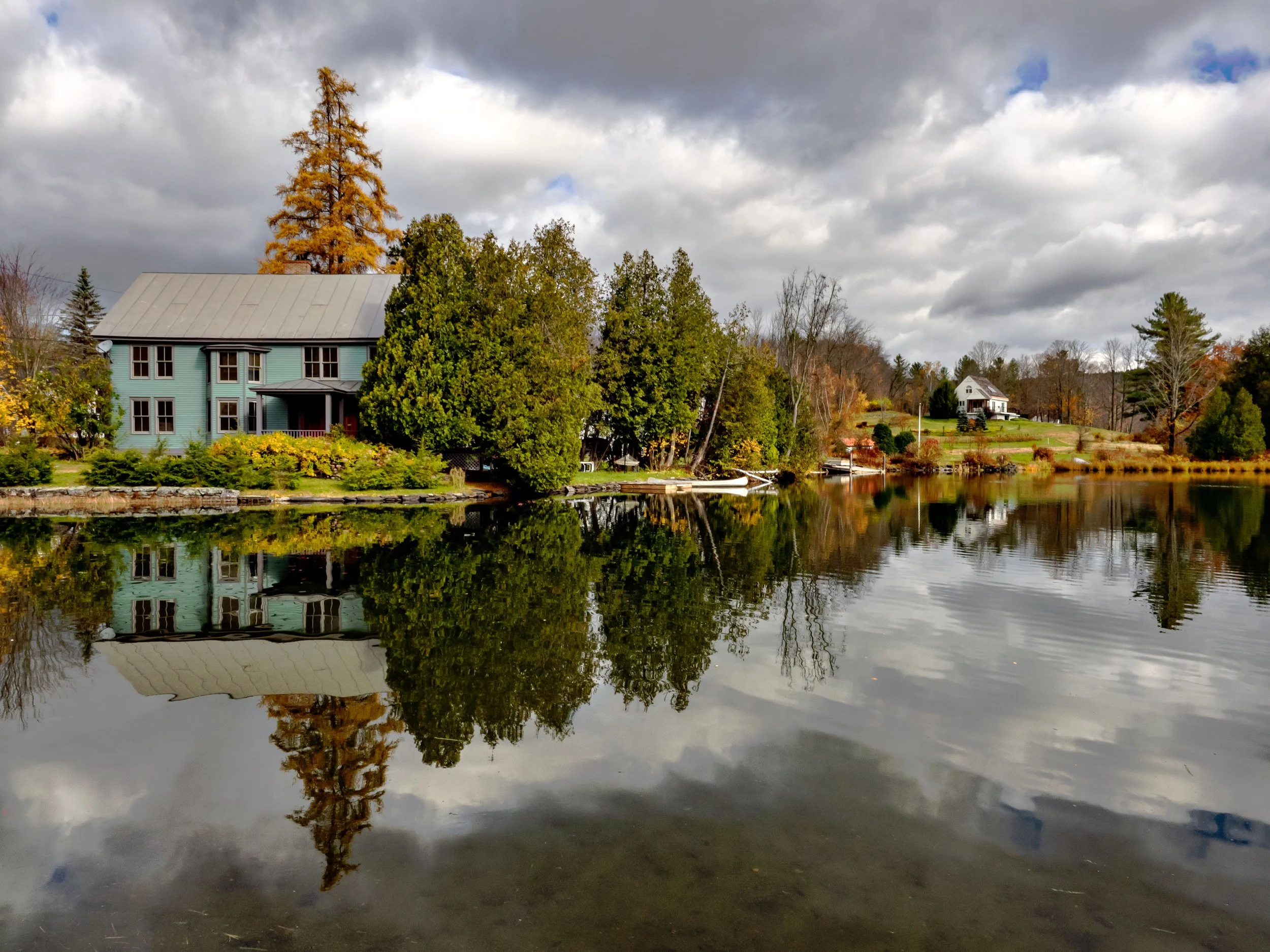 Vermont • Lake house reflections • Oct 2019