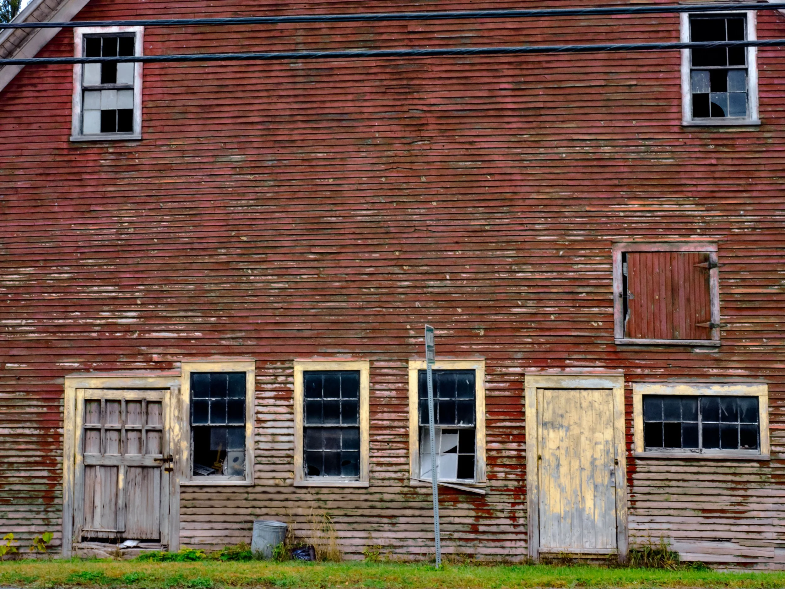 Vermont • Red barn close up • Oct 2019
