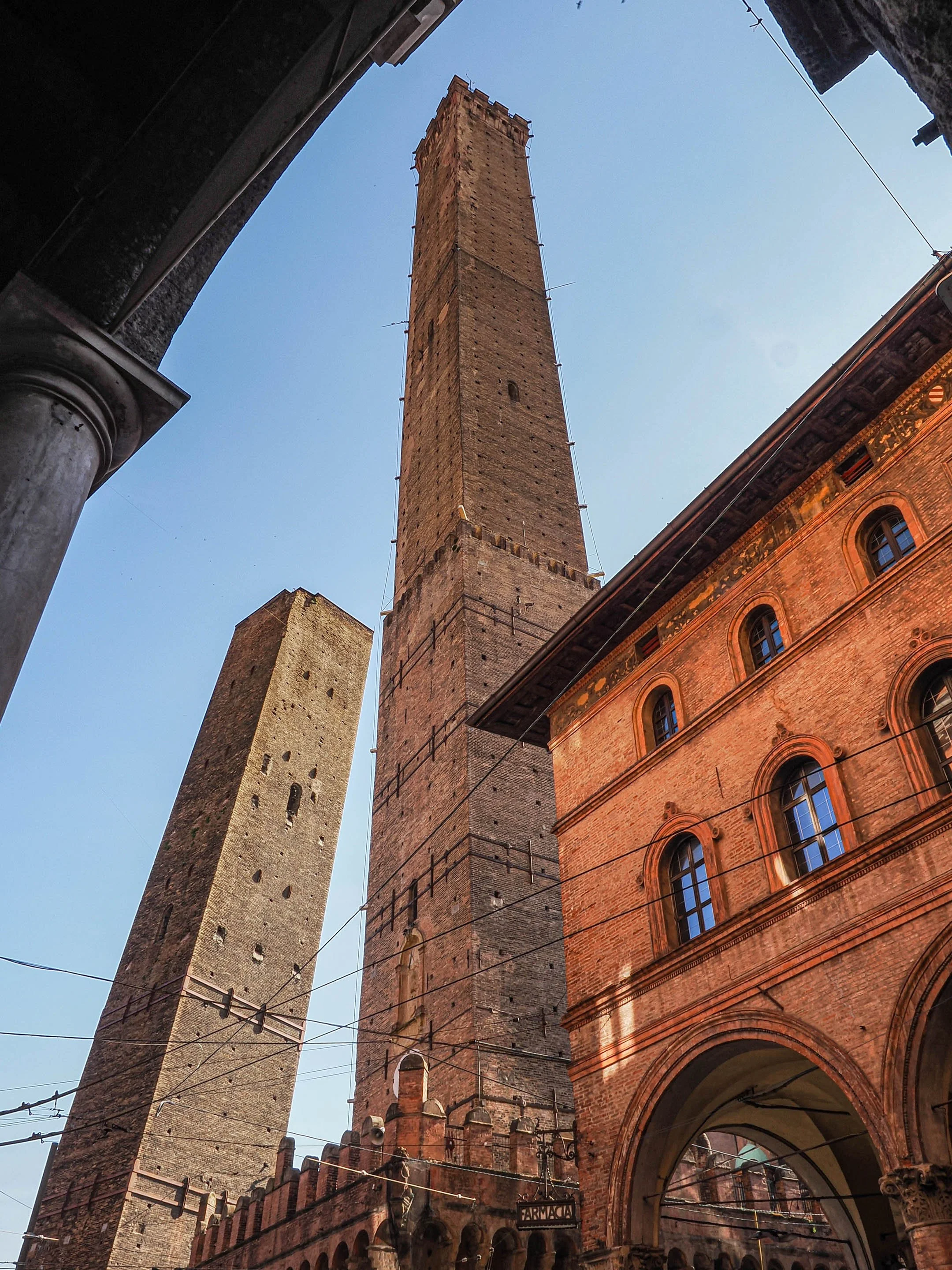Italy • Bologna • Leaning towers • Apr 12, 2025