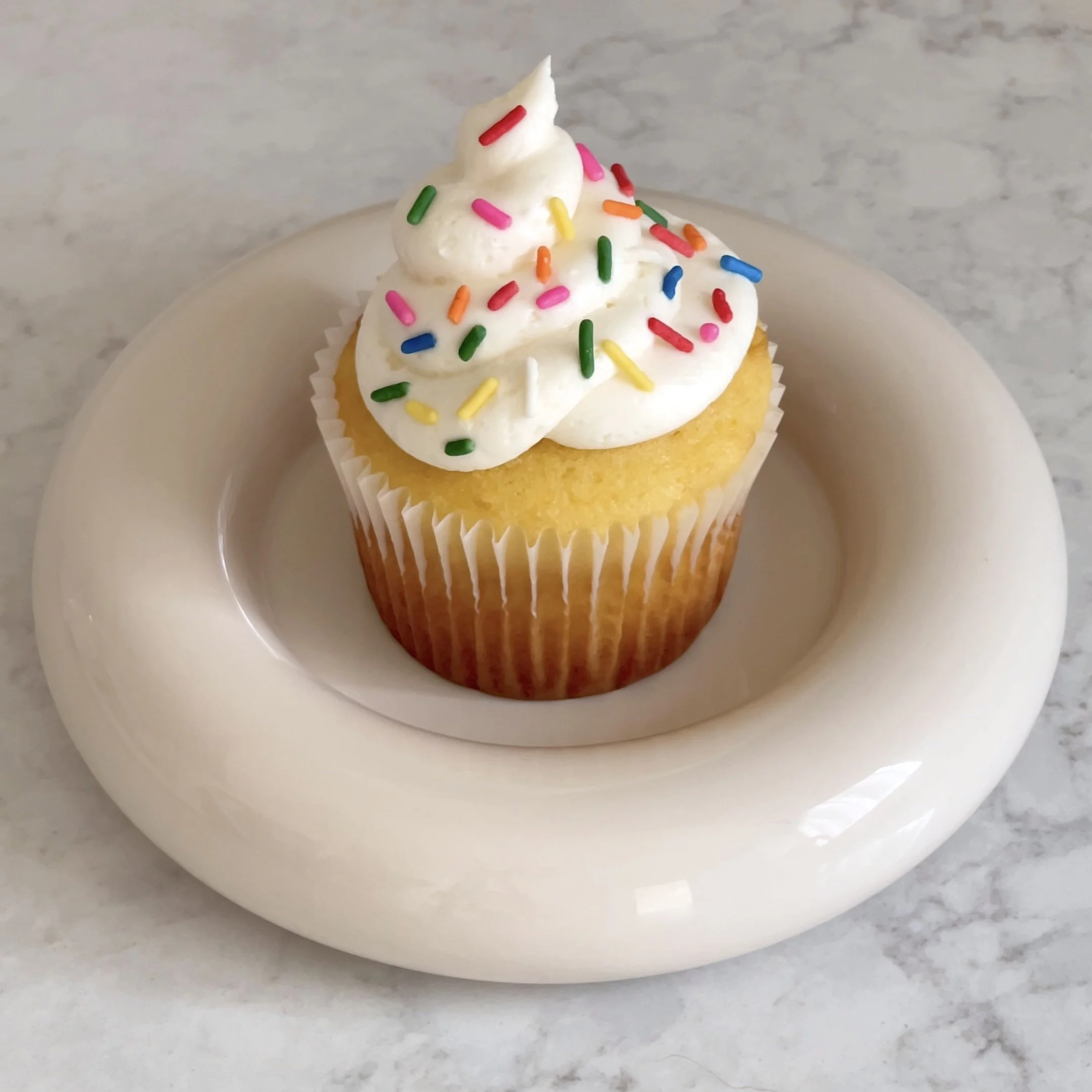 emoji cupcake4.jpg