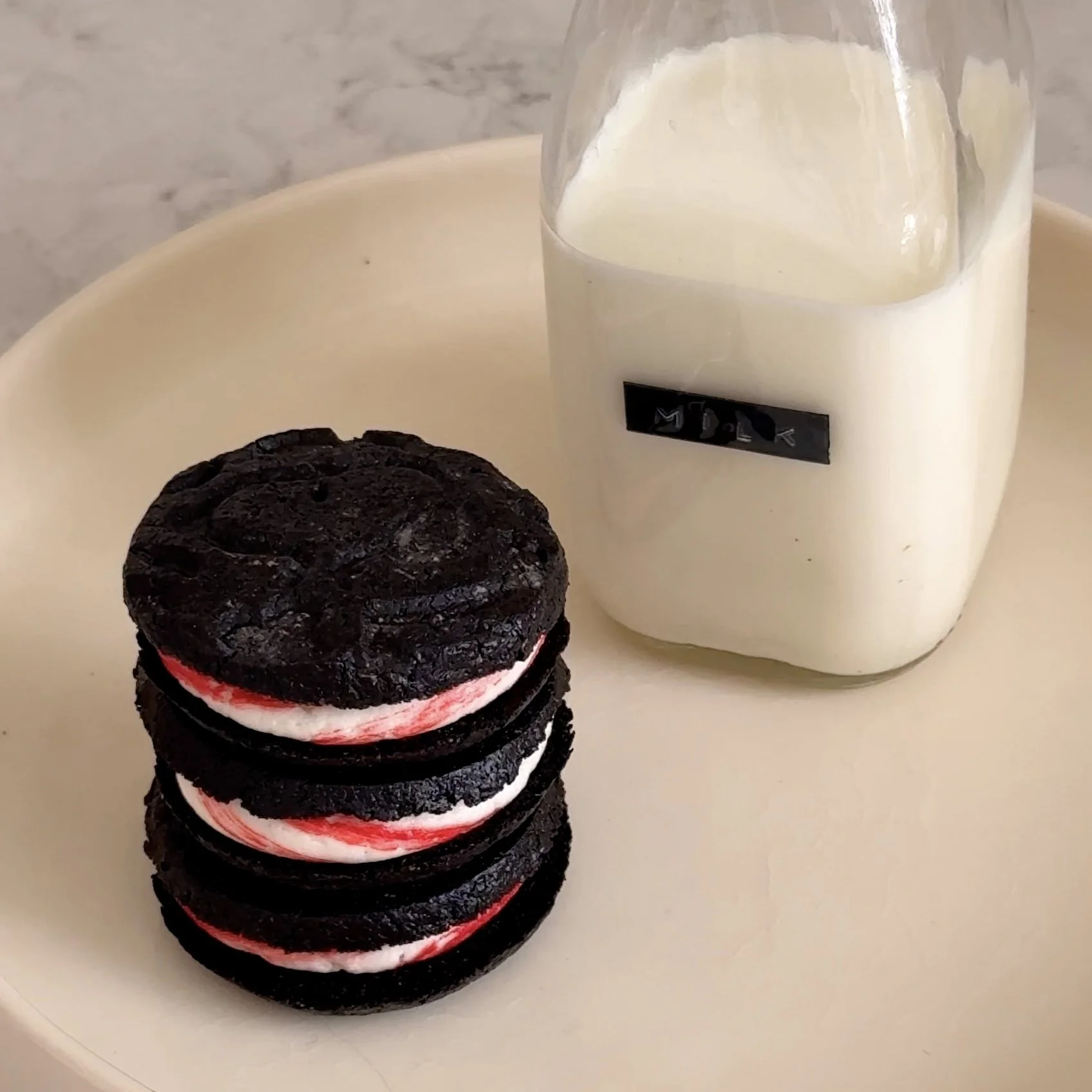 candy cane oreo1.jpg