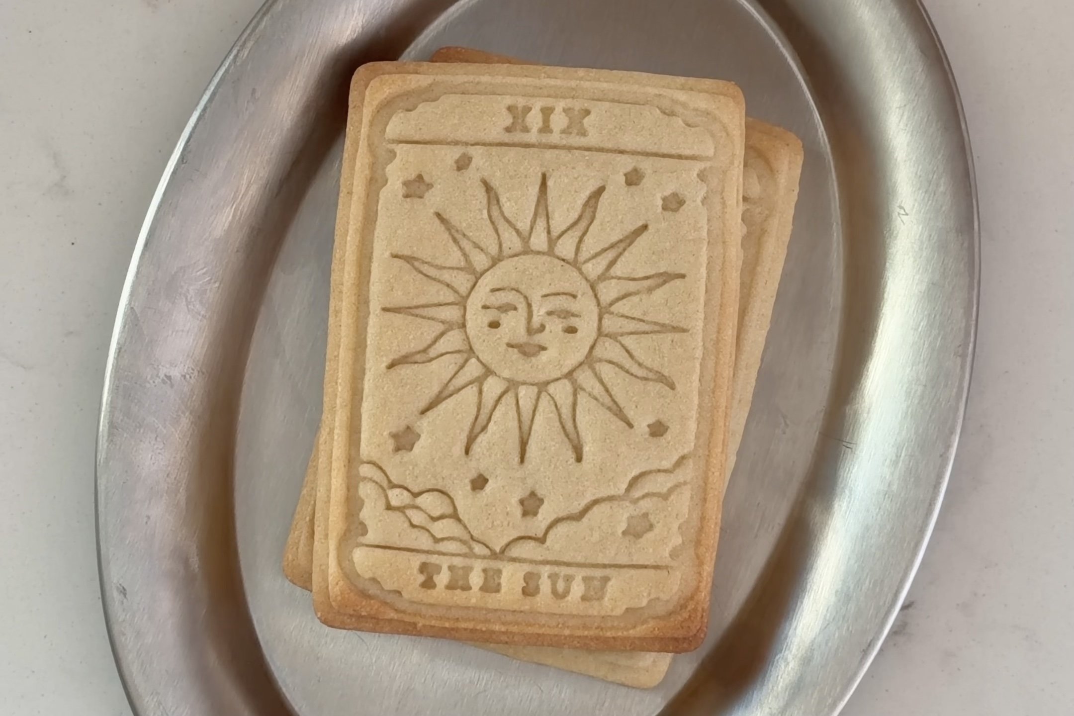 tarot card cookies.